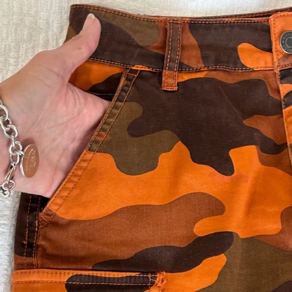 Garage size Small orange denim stretchy Camouflage Skirt with cargo pockets - Picture 7 of 17